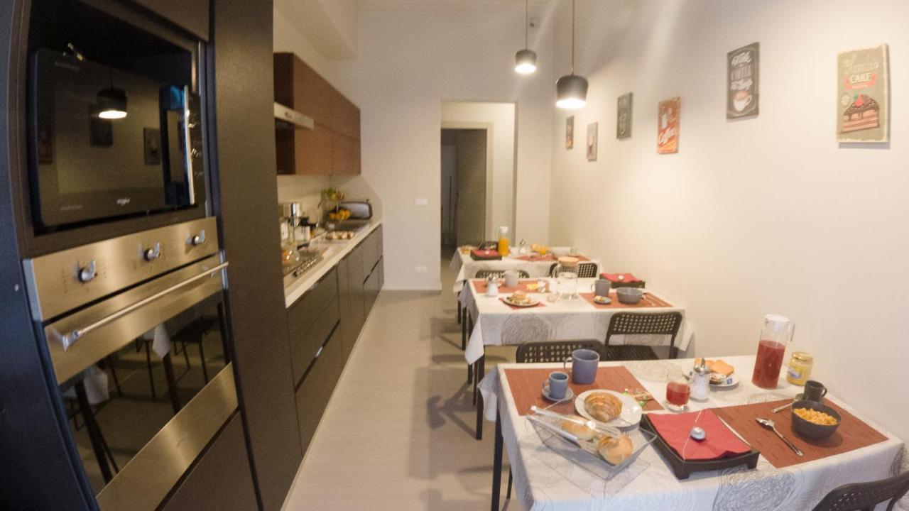 B&B Contessa Dei Venti Catania Bagian luar foto